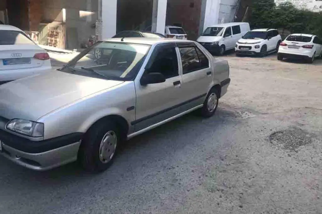 Renault  R19 Europa 1.9 RT 1