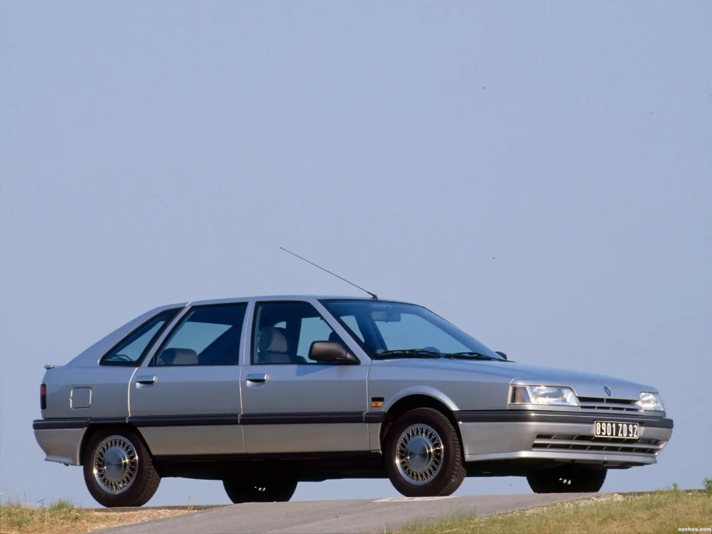 Renault  R21 2.2 TXE 0