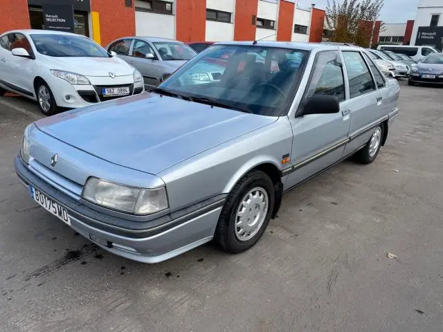 Renault  R21 2.0 GTX 5