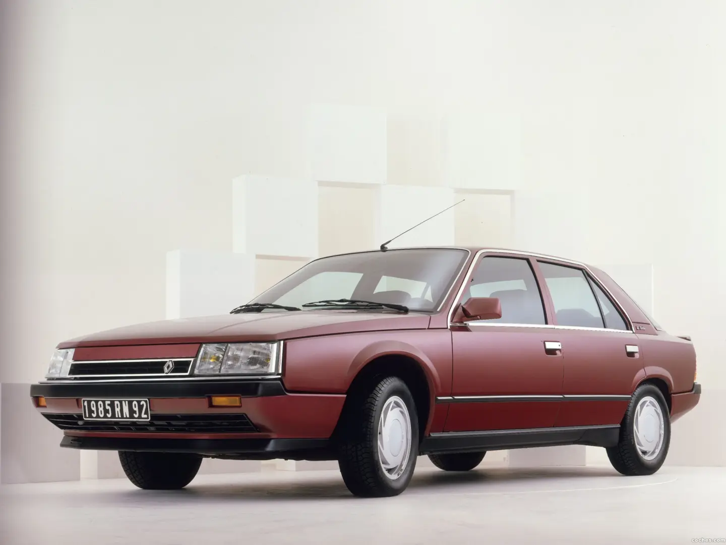 Renault  R25 2.0 GTS 3