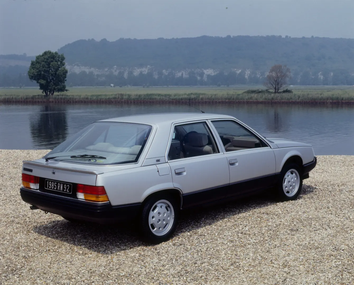 Renault  R25 2.2 GTX 1