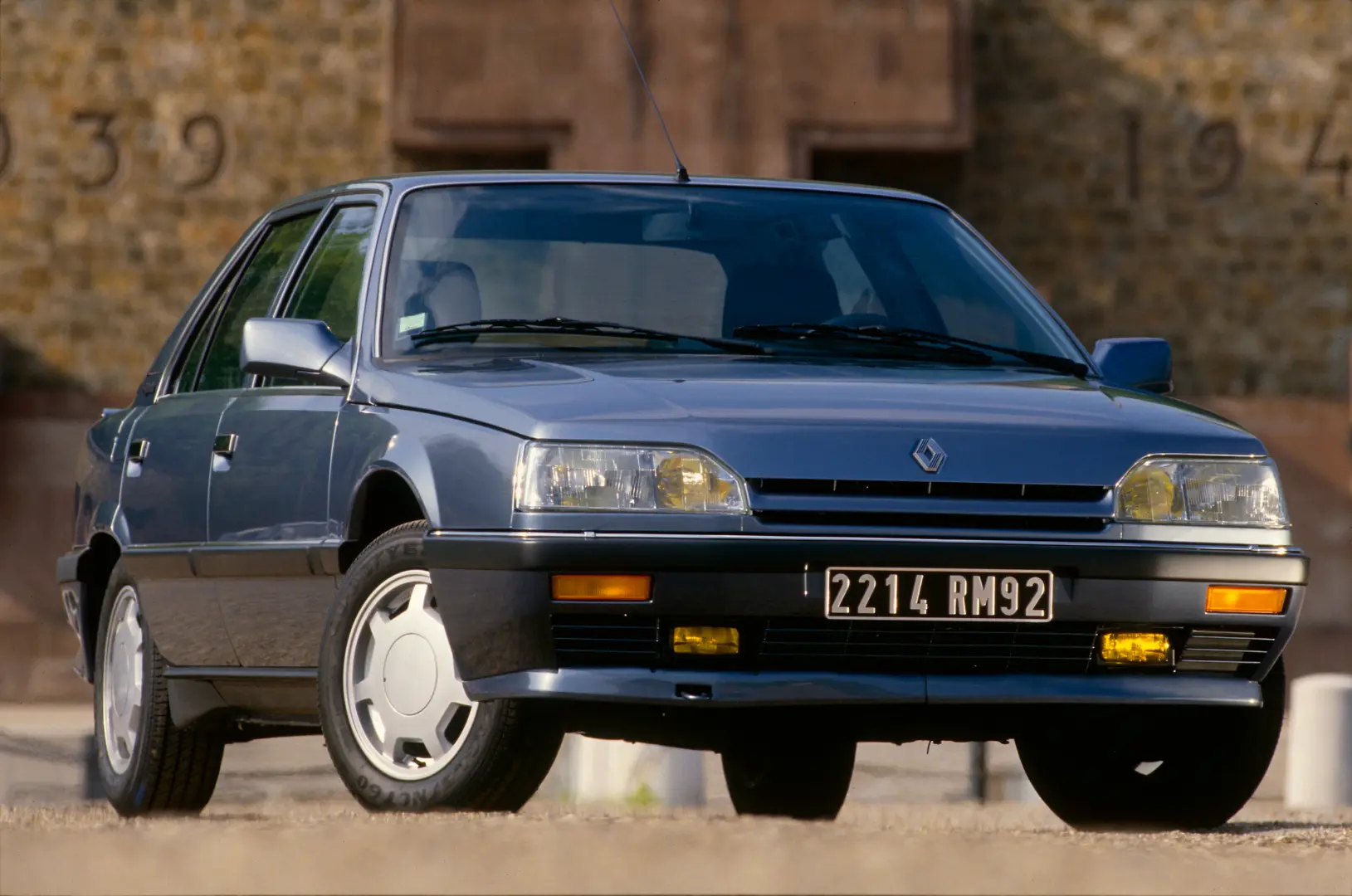 Renault  R25 2.2 GTX 3
