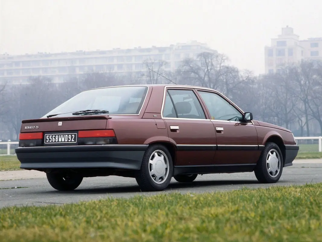 Renault  R25 2.2 GTX 5