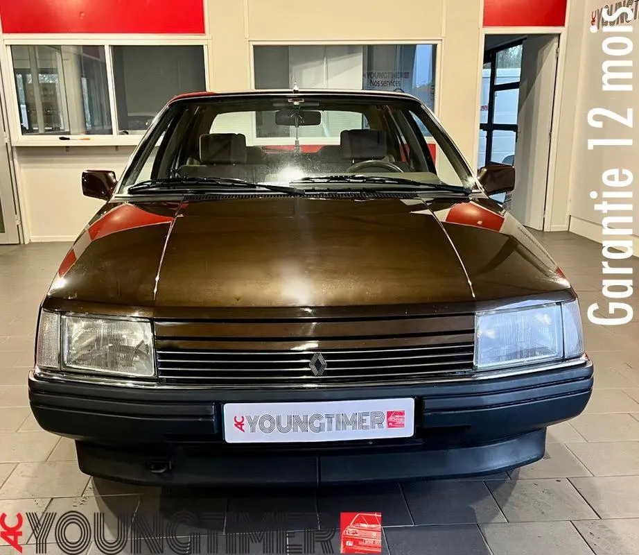 Renault  R25 2.2 GTX 3