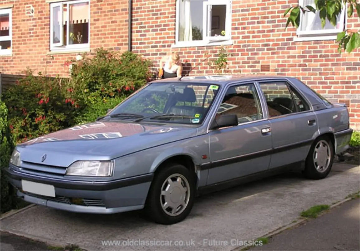 Renault  R25 2.2 GTX 5