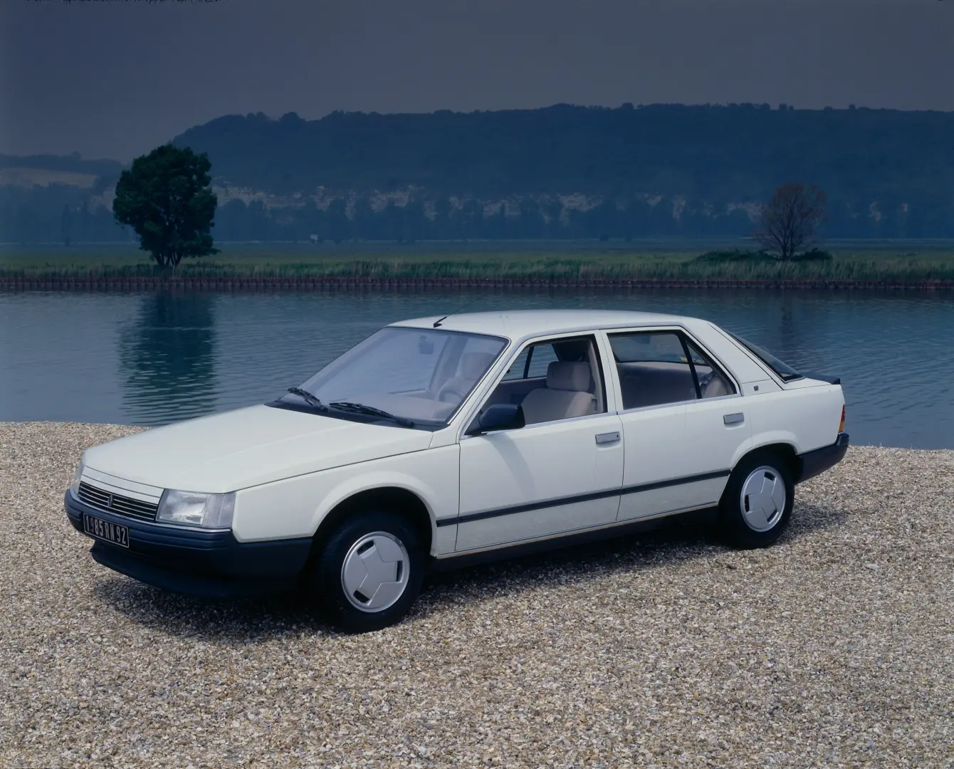 Renault  R25 2.2 GTX 4