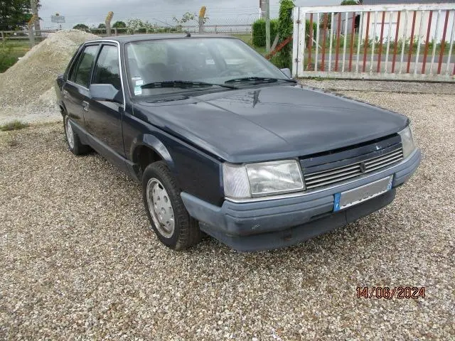 Renault  R25 2.2 GTX 2