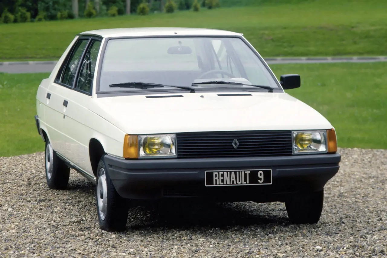 Renault  R9 1.1 C 6