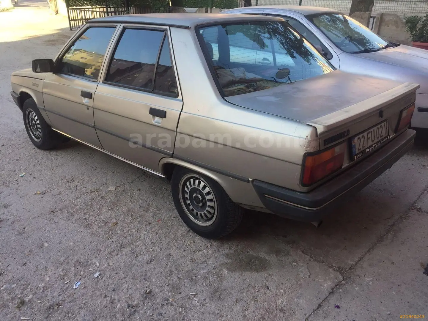 Renault  R9 1.4 Broadway 1