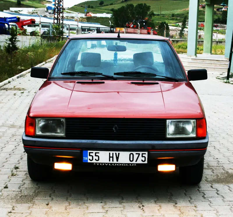 Renault  R9 1.4 Broadway GTE 3