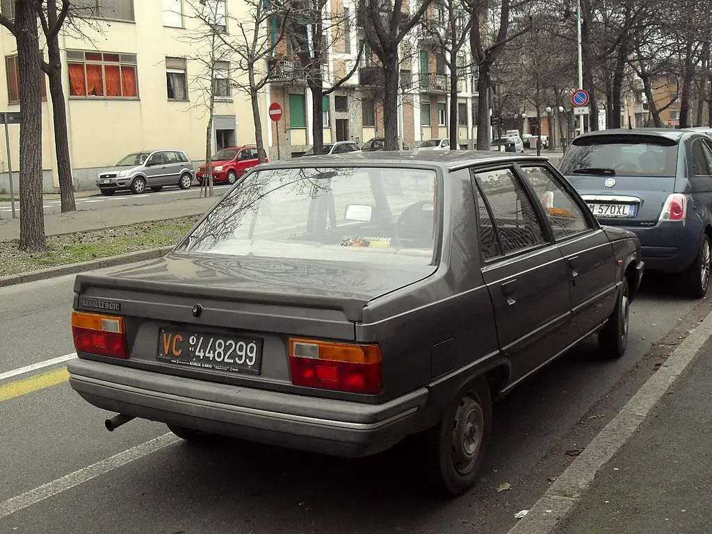 Renault  R9 1.4 GTC 4
