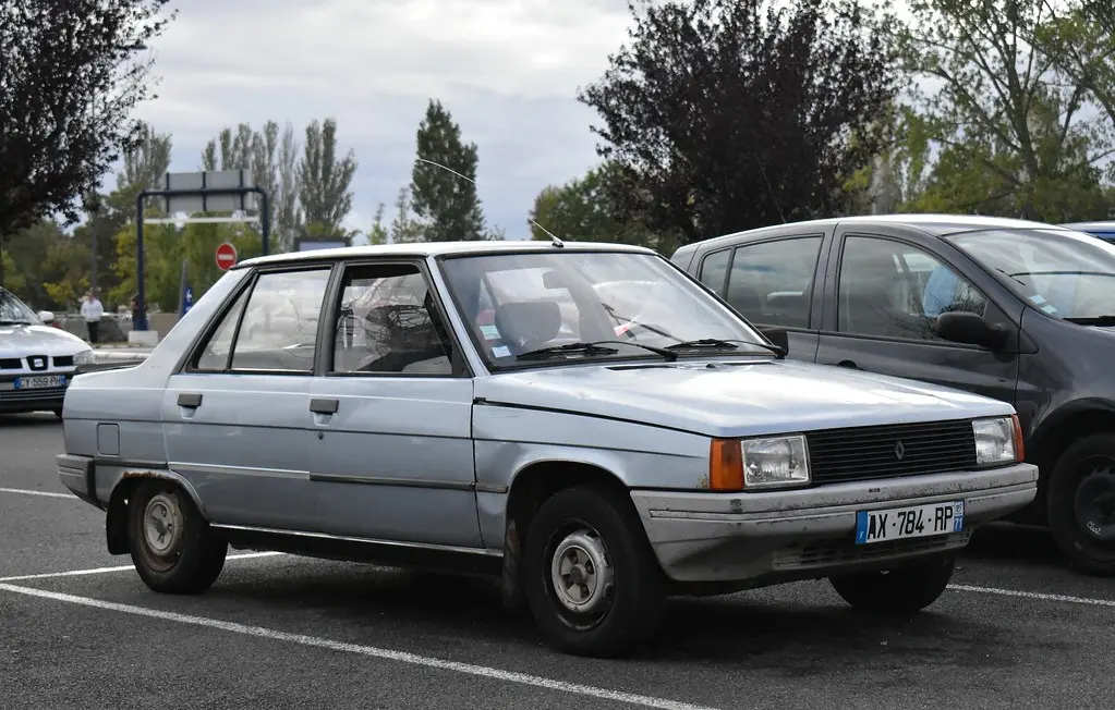 Renault  R9 1.4 GTL 4