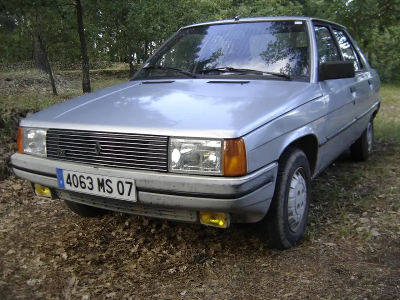 Renault  R9 1.4 TSE 4