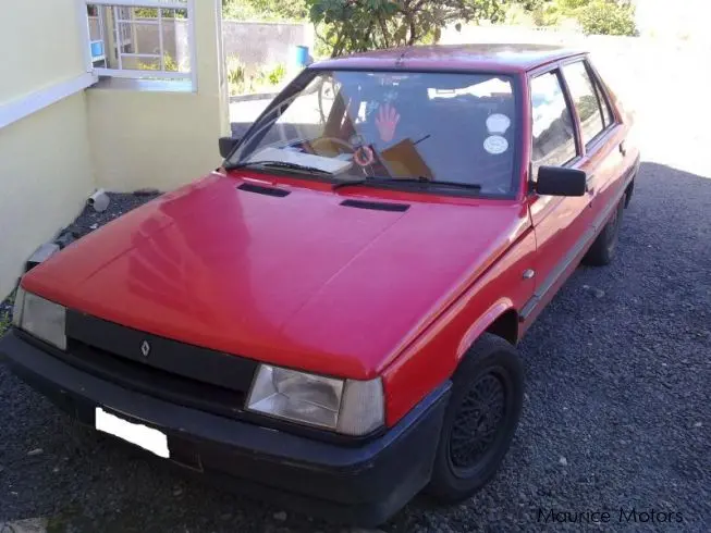 Renault  R9 1.6 D GTD 4