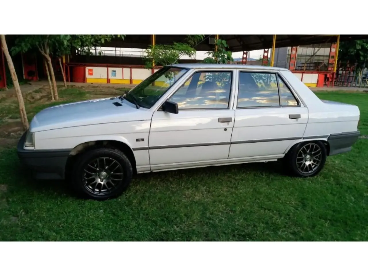 Renault  R9 1.6 Fairway 5