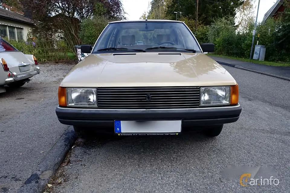 Renault  R9 1.7 GTX 4