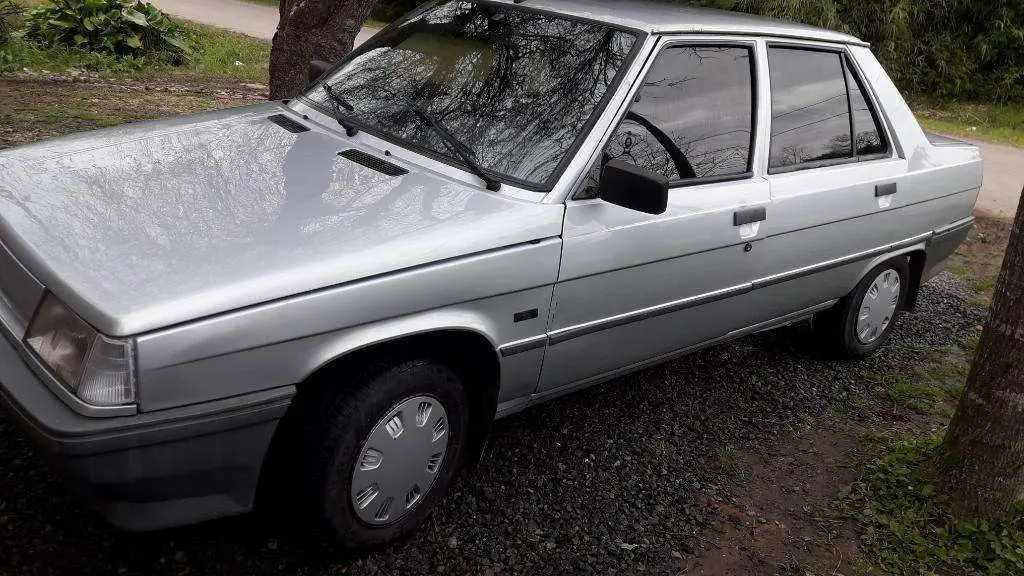Renault  R9 Broadway 1.4 RL 6