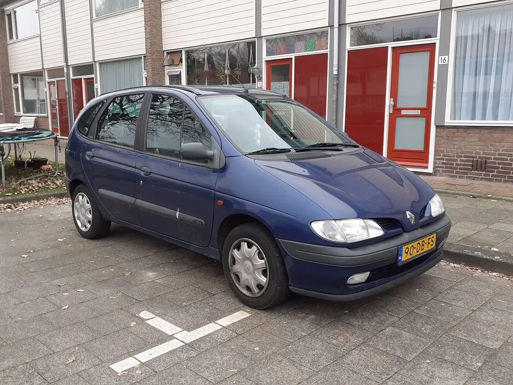Renault Scenic Scenic 1.6e 8V 4