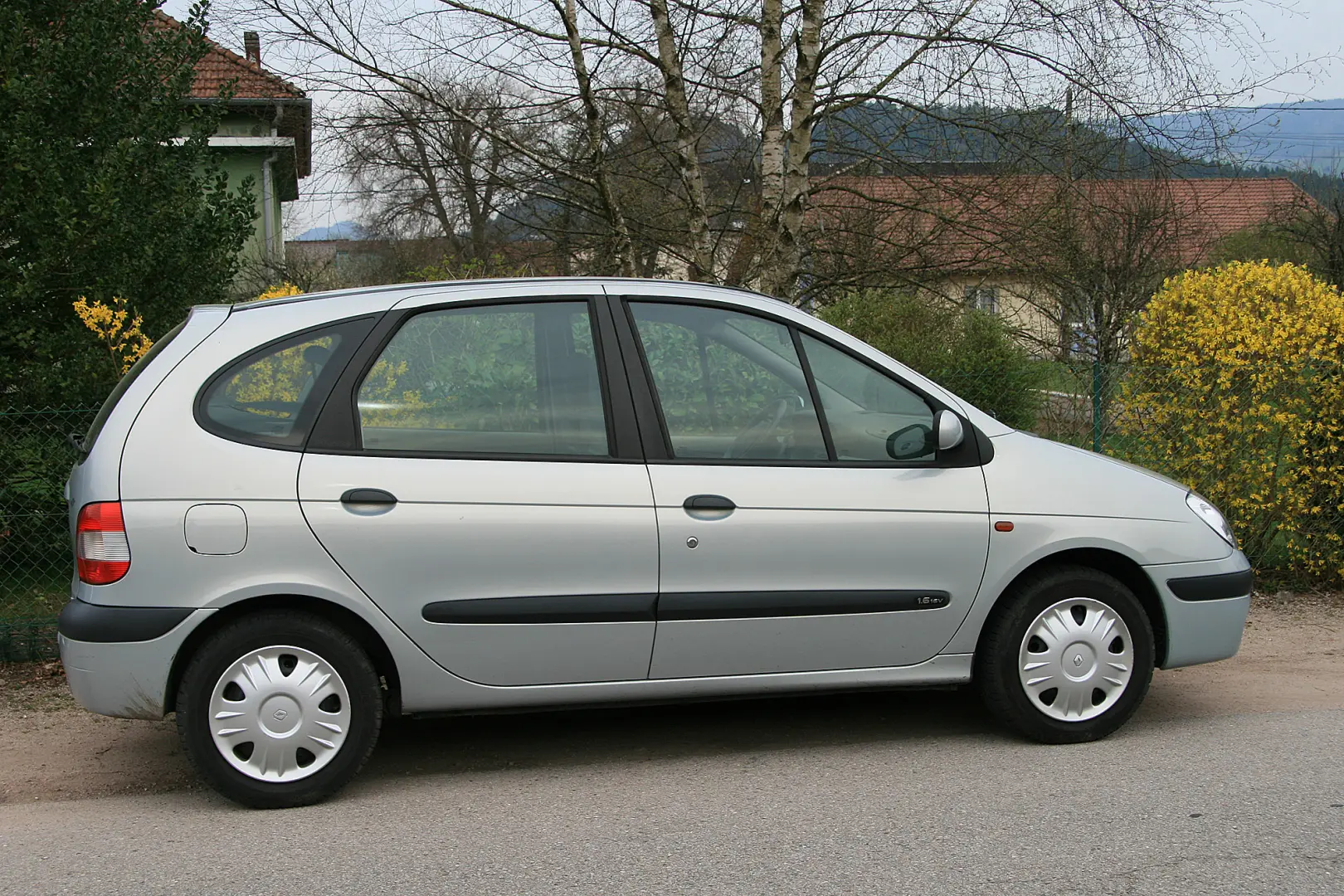 Renault Scenic Scenic 1.6e 8V 6