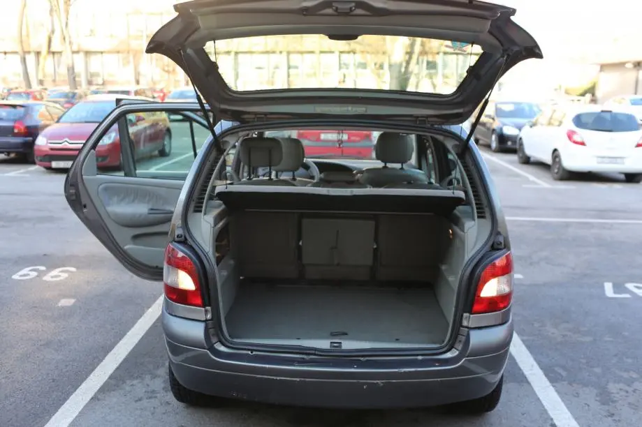 Renault Scenic Scenic 1.9 DCI Privilege 4