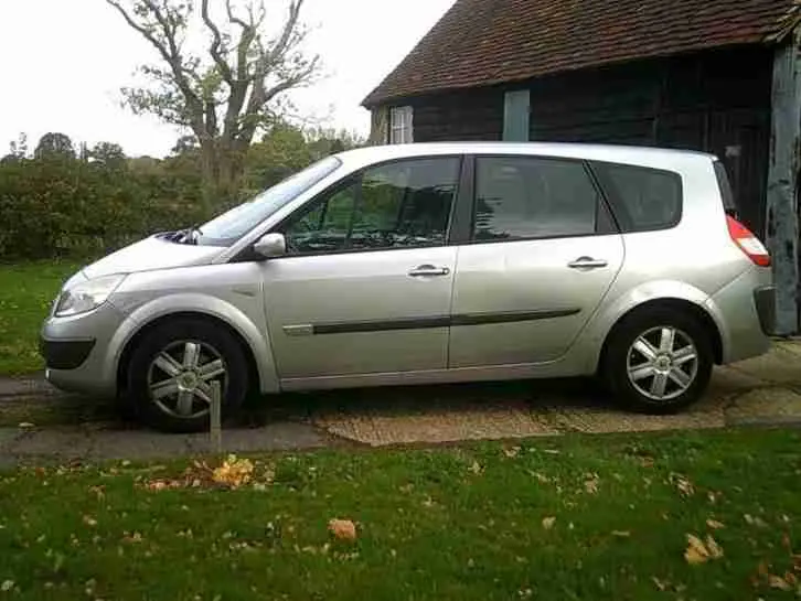 Renault Scenic Scenic 2.0 Dynamique 6