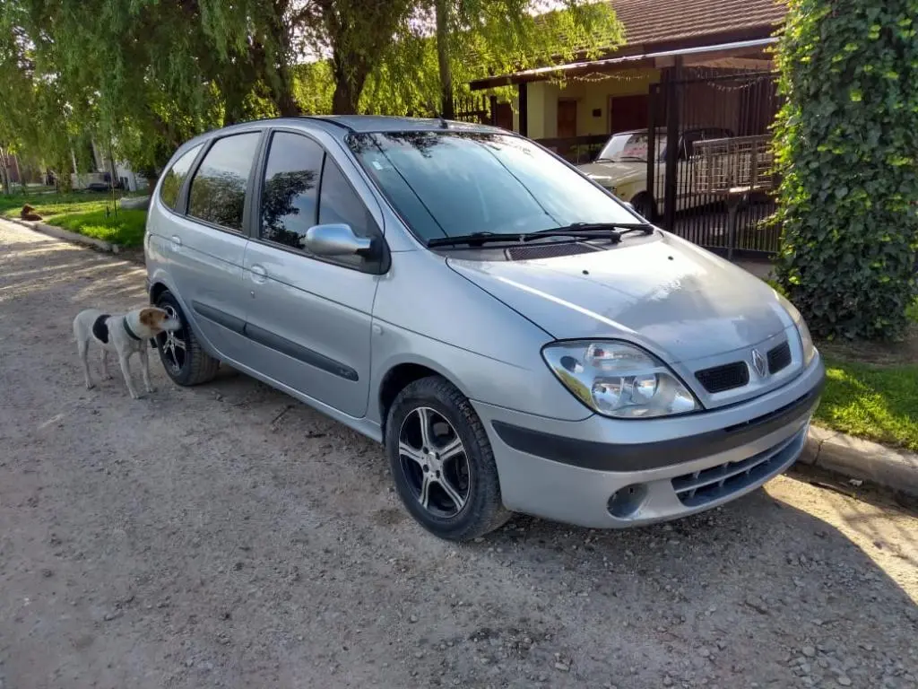 Renault Scenic Scenic 2.0 Turbo Privilege 4
