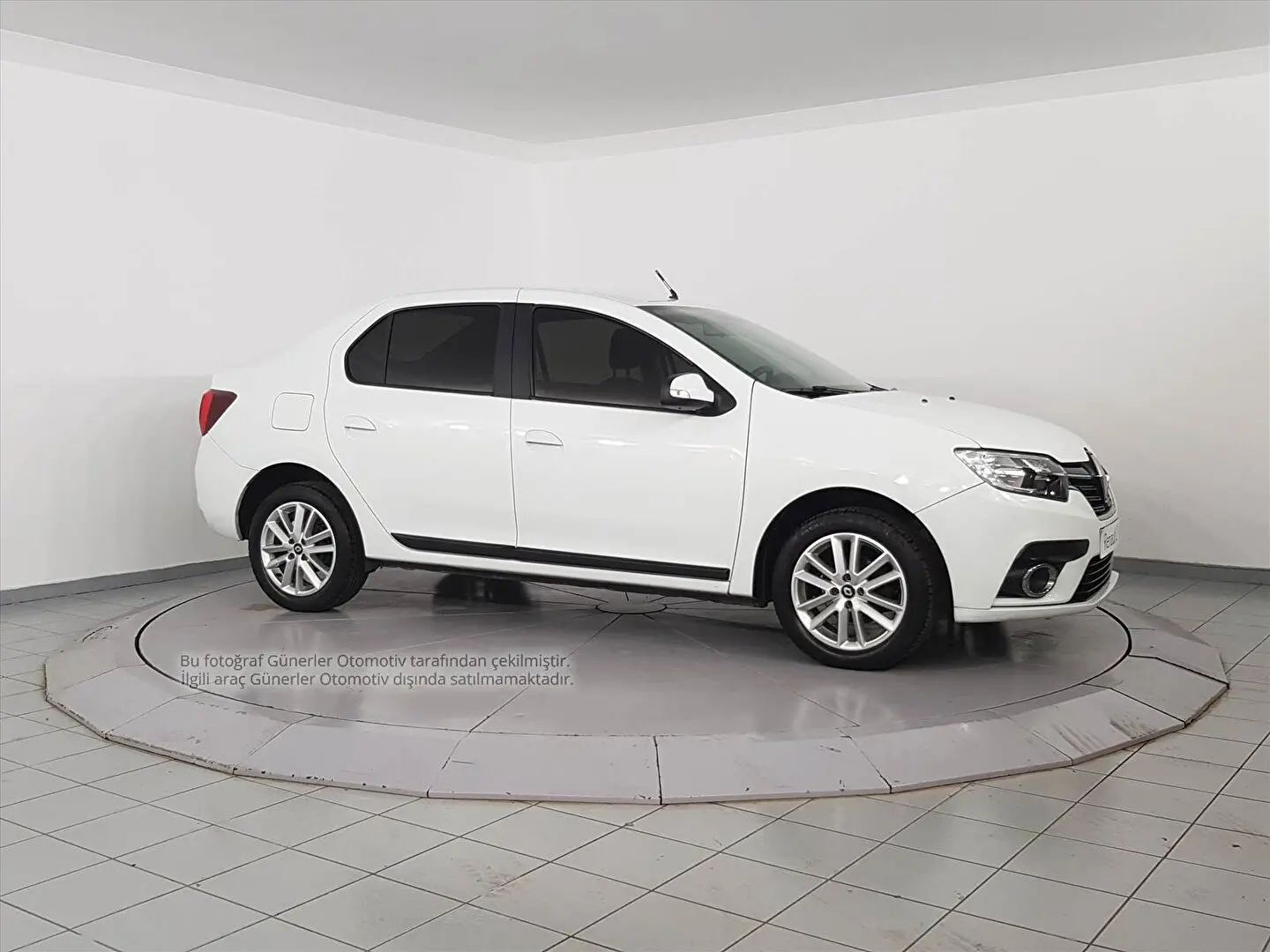 Renault Symbol Symbol 1.0 SCe Touch 1