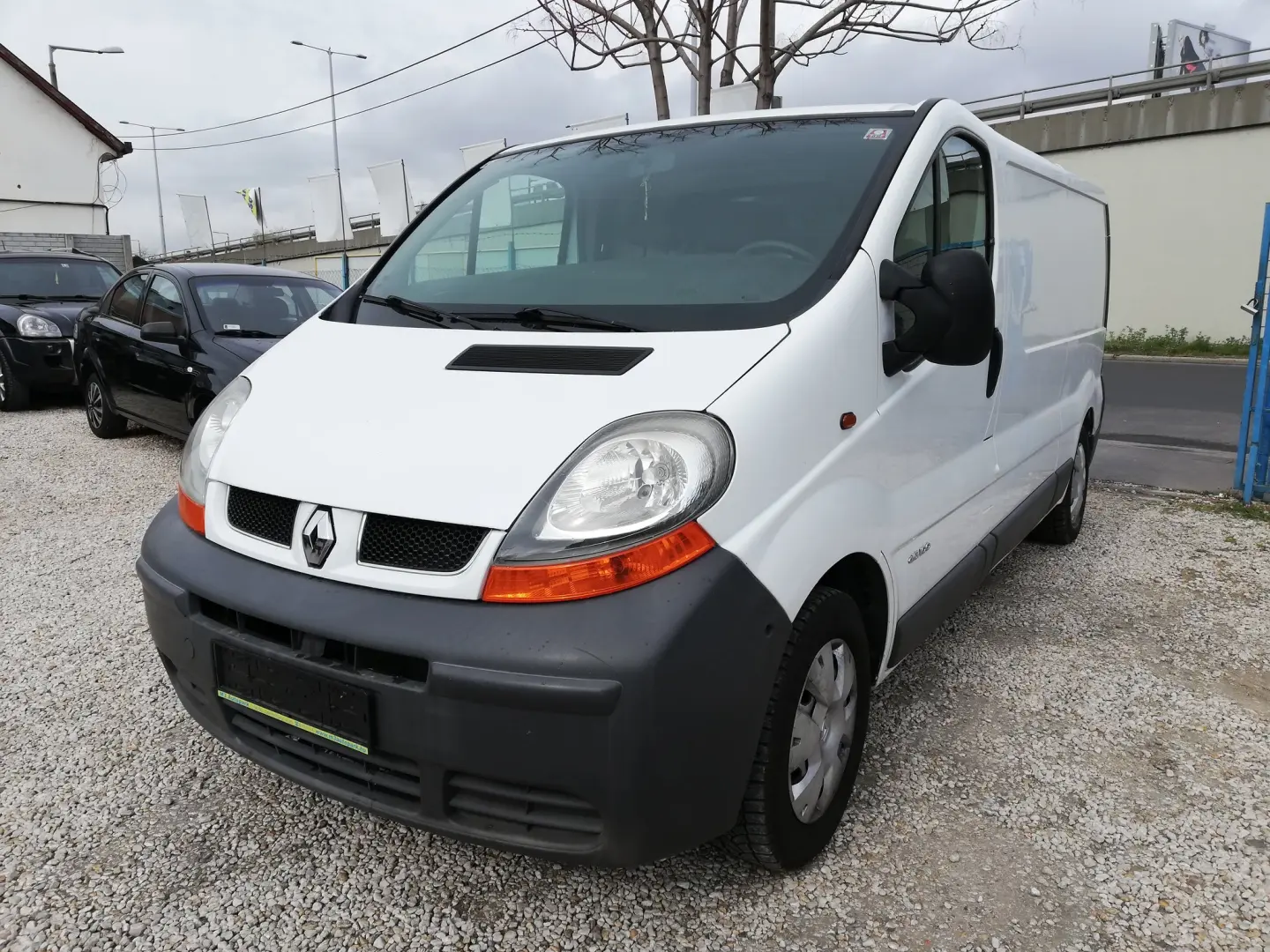 Renault Trafic Trafic 1.9 DCI Baz 5m3 Confort 3