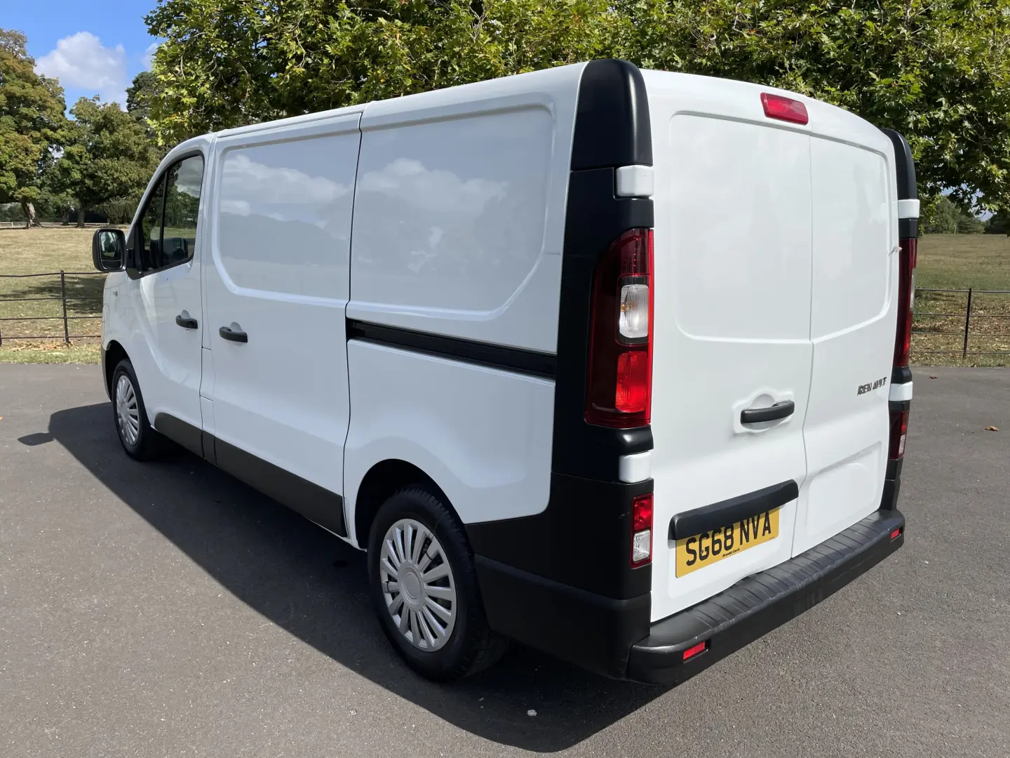 Renault Trafic Trafic 1.9 DCI Baz 6m3 Grand Confort 4