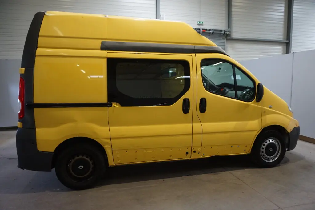 Renault Trafic Trafic 1.9 DCI L1H2 Comfort 2