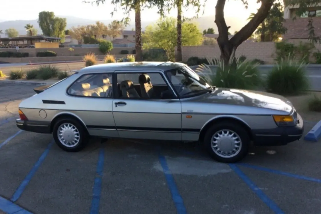 Saab 900 900 2.0 S 2