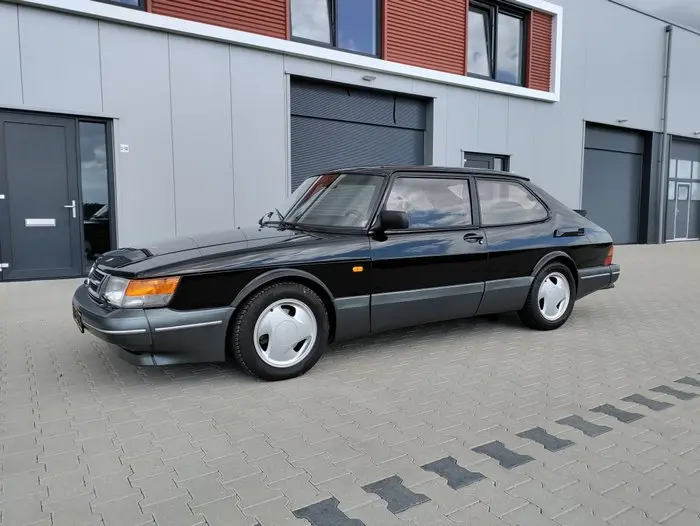 Saab 900 900 2.0 S 3