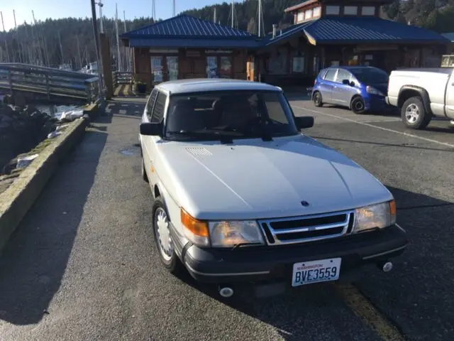 Saab 900 900 2.0 S 4