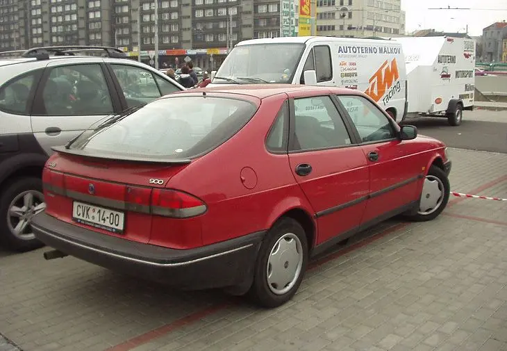 Saab 900 900 2.0i 5
