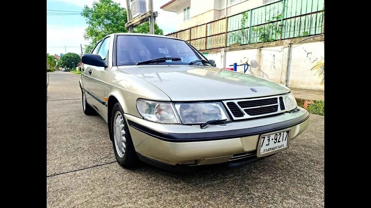Saab 900 900 2.0i S 6
