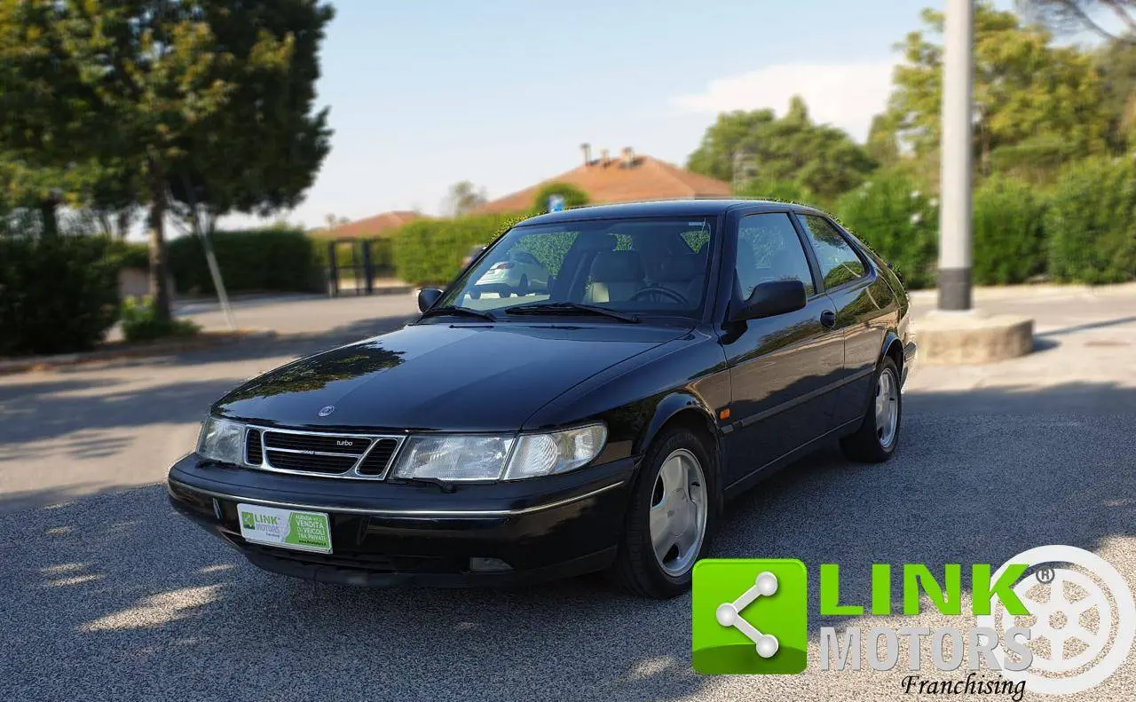 Saab 900 900 2.0i S 6