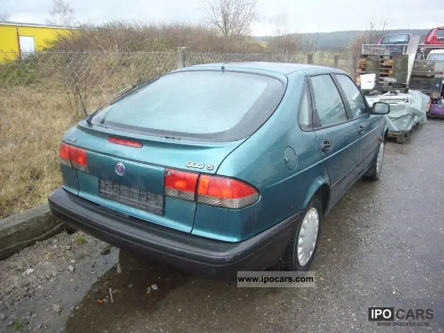 Saab 900 900 2.3i S 6