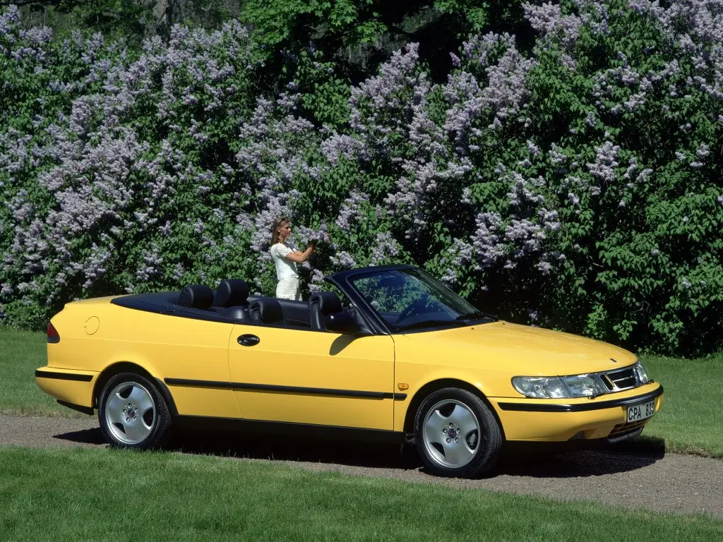 Saab 900 900 2.3i SE 4