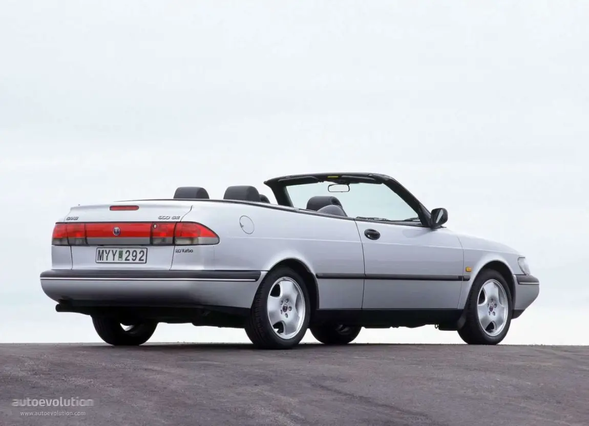 Saab 900 900 2.3i SE 5