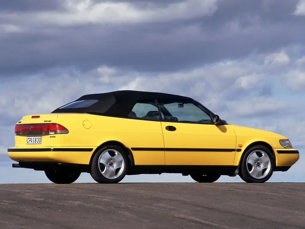 Saab 900 900 2.3i SE 5