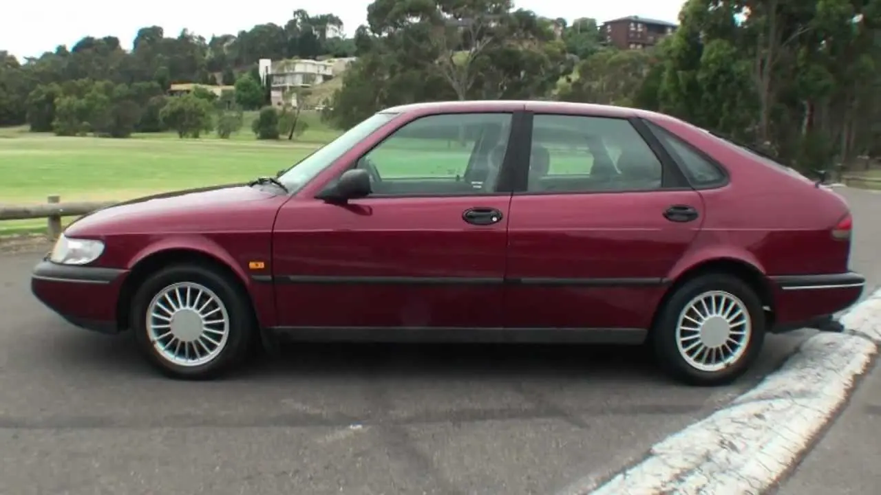 Saab 900 900 2.5 V6 SE 7