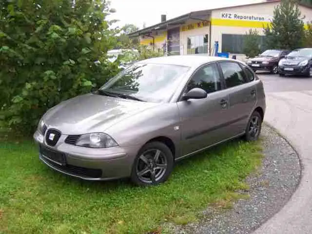 Seat Ibiza Ibiza 1.4 16V Elegance 3
