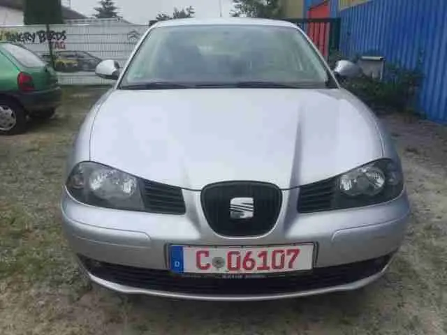 Seat Ibiza Ibiza 1.4 16V Referance 6