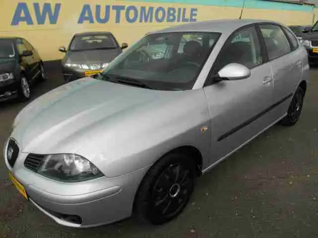 Seat Ibiza Ibiza 1.4 16V Referance 3