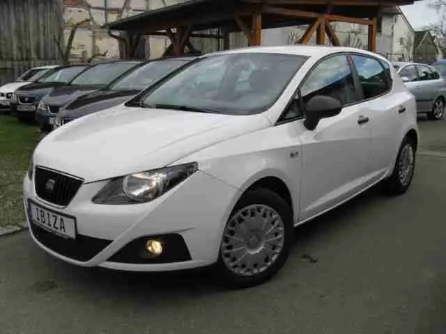 Seat Ibiza Ibiza 1.4 16V Referance 6