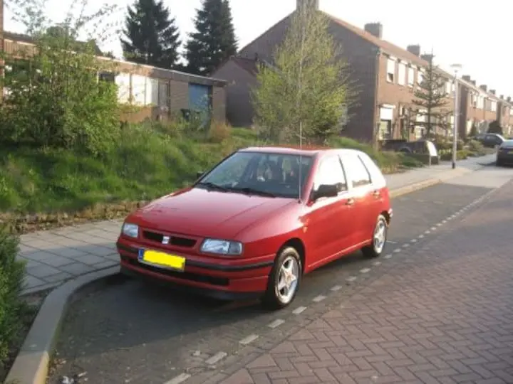 Seat Ibiza Ibiza 1.6i SE 4