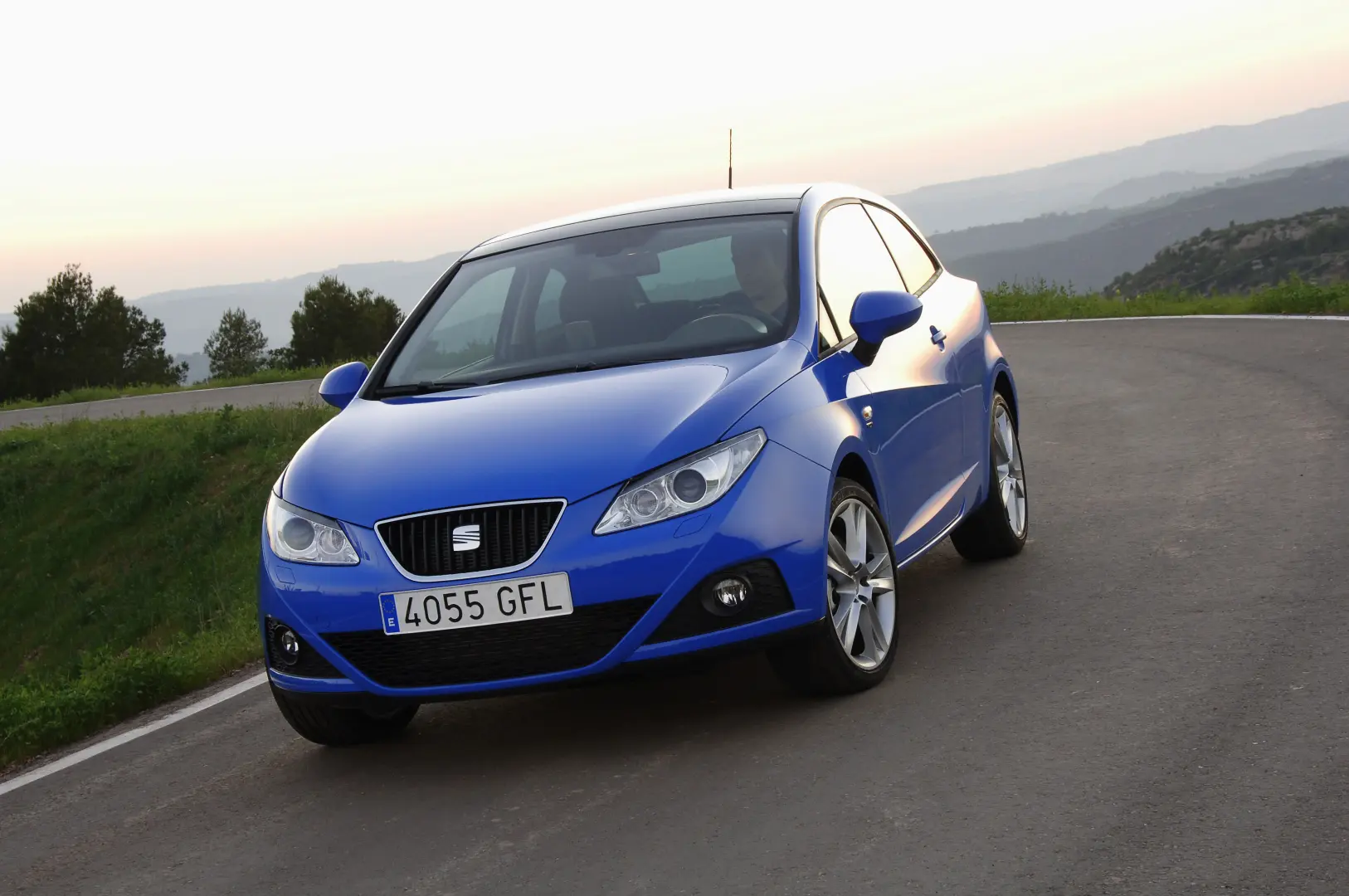 Seat Ibiza Ibiza Sport Coupe 1.4 Elegance 4