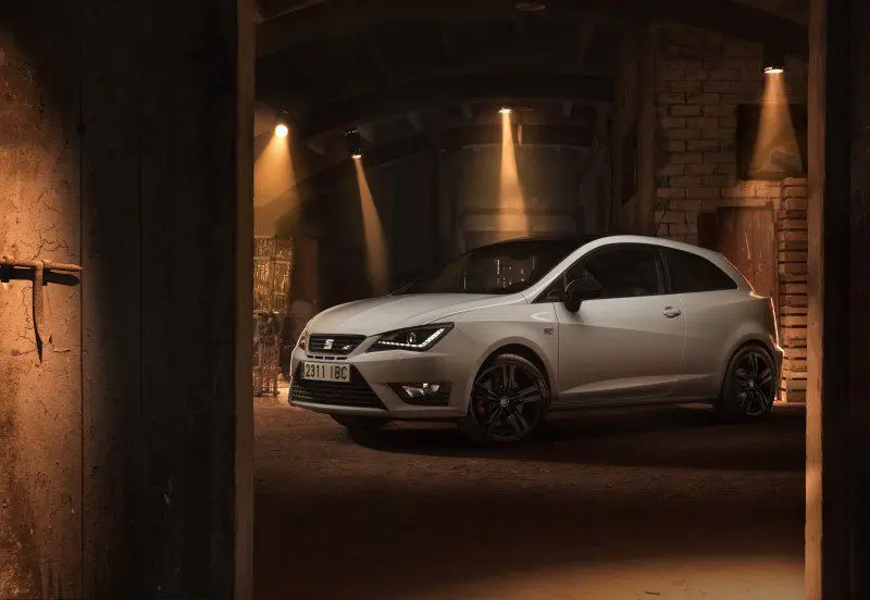 Seat Ibiza Ibiza Sport Coupe 1.8 TSI Start&Stop Cupra 2