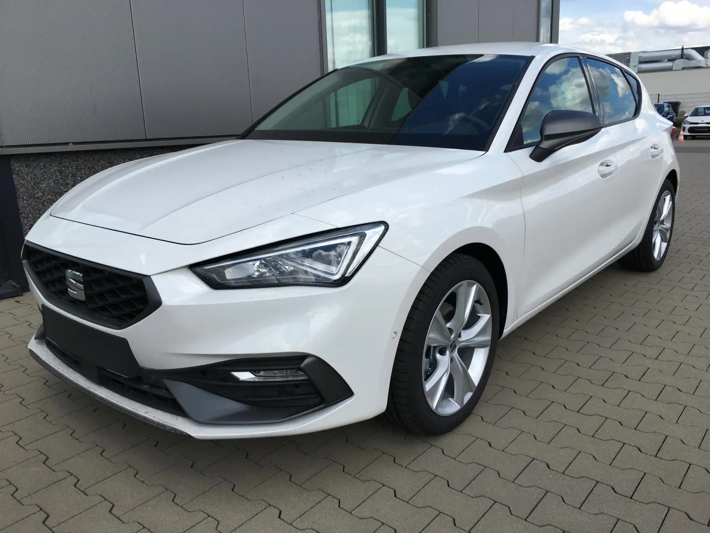 Seat Leon Leon 1.0 eTSI Style DSG 3