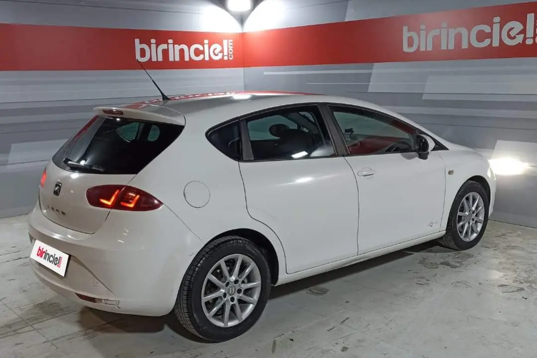 Seat Leon Leon 1.6 TDI Copa Plus DSG 0